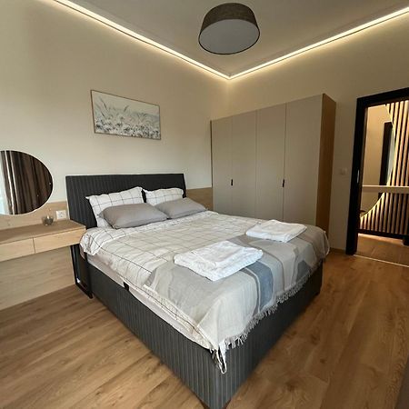 I&V Apartment Varna Bagian luar foto